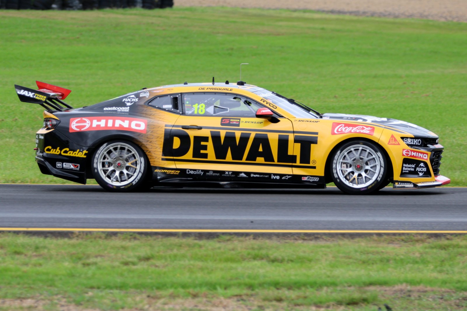 De Pasquale Survives Late Charge to Win Sydney 500 Race 2 Thriller